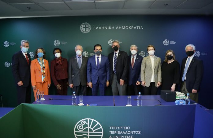 k-skrekas-stoxos-eos-2030-na-kalyptetai-apo-ape-70-ilektrikis-energeias