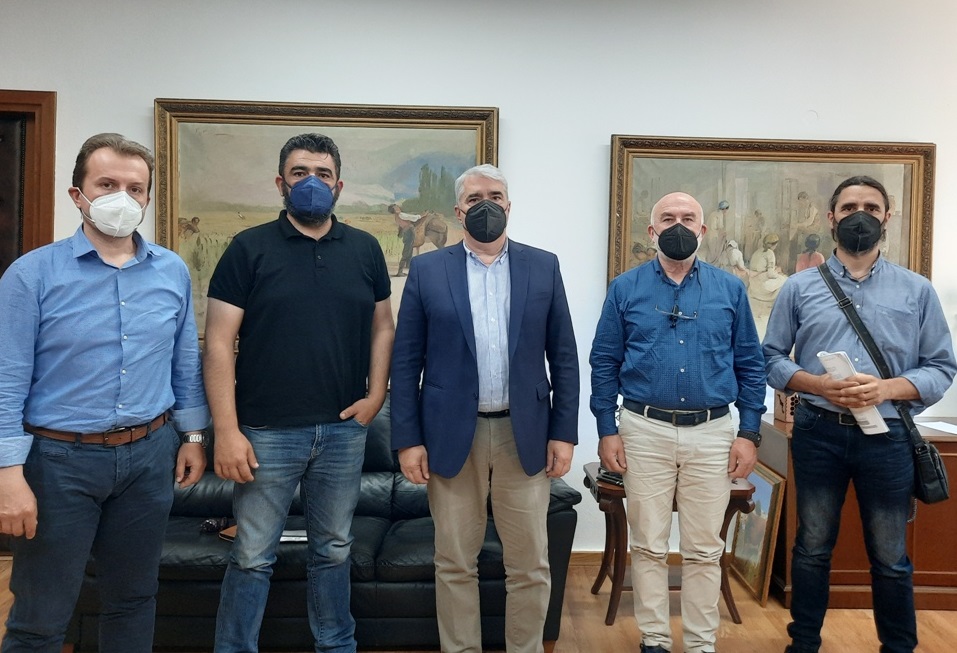 omse-ypaat-synantisi-gia-ellinopoiiseis-melissokomiko-mitroo-kai-anadeixi-tou-ellinikou-meliou-262513