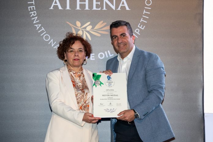 metallio-stin-olivartia-omilou-geysinous-hygeia-by-xilouris-family-evoo-athena-iooc-2022