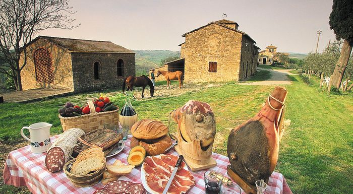 agrotourismos-epta-stous-deka-italous-schediazoun-na-episkefthoun-kapoio-agroktima-mesa-sto-kalokairi-268803