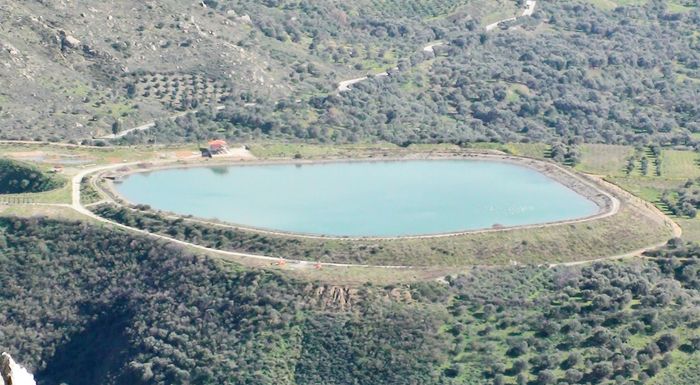 peloponnisos-anazitountai-lyseis-ardefsis-meso-limnodexamenon-278447