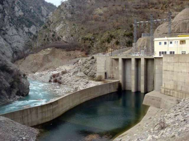 xanthi-mikra-fragmata-kai-ydatodexamenes-lysi-sto-adiexodo-ton-agroton-tou-dimou-mykis-279895