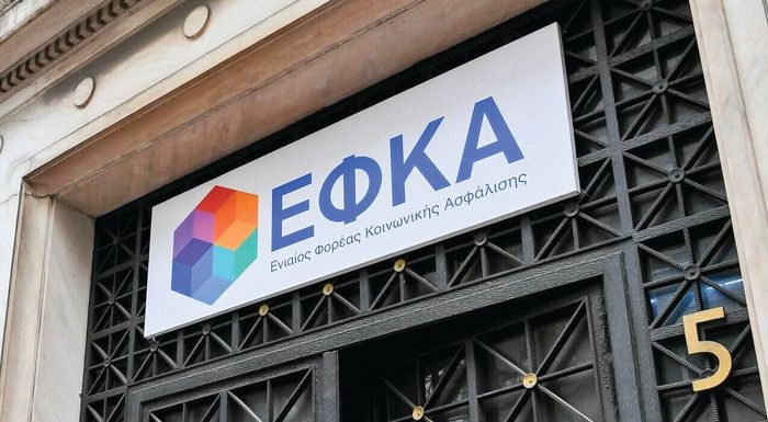 aftomata-i-paragrafi-ofeilon-apo-aplirotes-eisfores-sti-dekaetia-281422