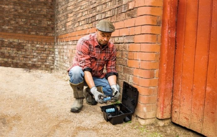 pest_controller_rural_1400x420