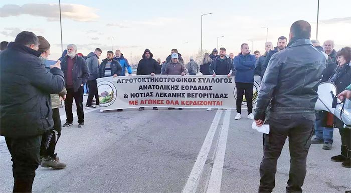 bloko-filota-kleisimo-tou-dromou-apo-trakter-michanokinites-episkepseis-stous-ypourgous-284539