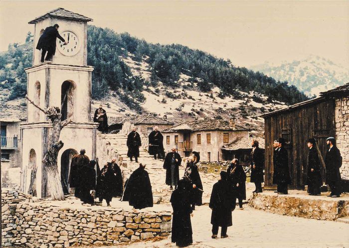 politismos-otan-o-th-angelopoulos-oramatistike-tin-anodo-kai-tin-ptosi-tou-agrotikou-kinimatos-290771