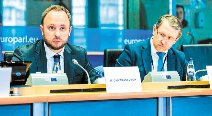 oukrania-epimenei-oti-ta-trofima-tis-einai-asfali-para-tis-enstaseis-292044