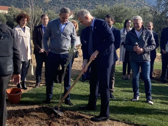 prothypourgos-prytanis-gpa-fyteyoun yperaionobia-elia-stin-amfissa-