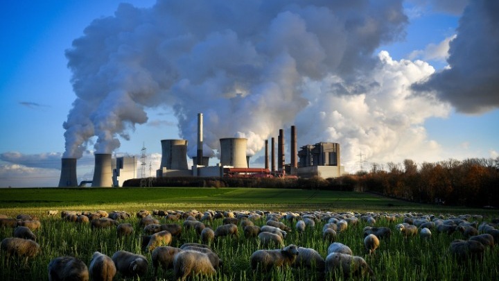 iea-i-pagkosmia-katanalosi-anthraka-anilthe-se-neo-ypsilo-rekor-to-2022-297992