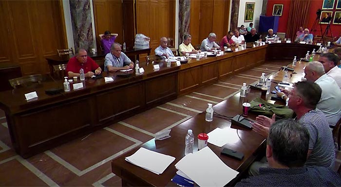 dimos-pyrgou-symfonia-me-goev-gia-tis-ofeiles-298698