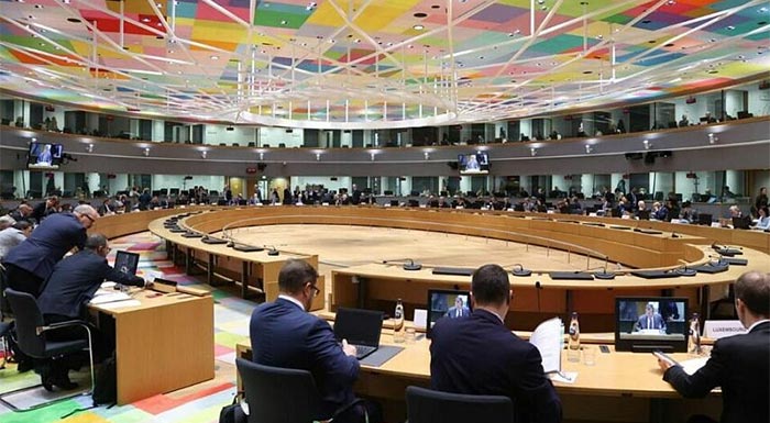 symvoulio-ypourgon-georgias-oi-galloi-zitoun-paratasi-ton-metron-exairesis-gia-tin-eparkeia-ton-sitiron-antithetos-o-voitsechofski-300515