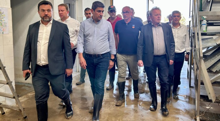 kai-oi-kat-epangelma-agrotes-ti-thessalias-entassontai-stin-kratiki-arogi-anakoinoseis-gia-stirixi-ton-plimmyropathon-303048