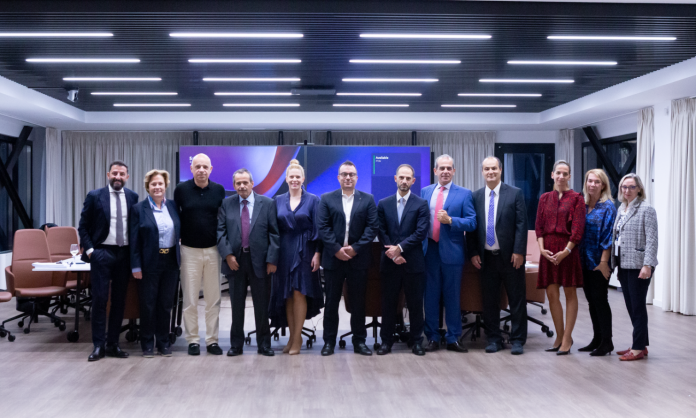 family-office-latsi-neuropublic