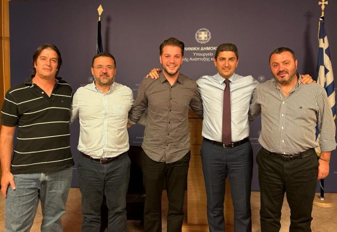 ypaat-mitroo-plaisio-erasitexnikis-alieias-enosi-alieon-gri-gri