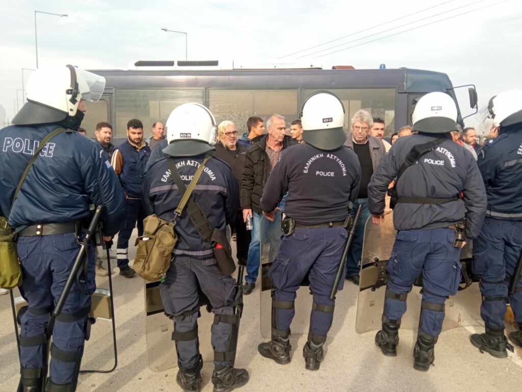 karditsa-den-epitrapike-sta-trakter-ton-agrotoktinotrofon-i-eisodos-ston-e65-309236