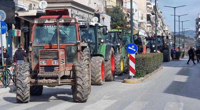 oi-agrotes-apokleioun-tous-dromous-ston-almyro-kai-sto-stefanovikeio-upd-313362