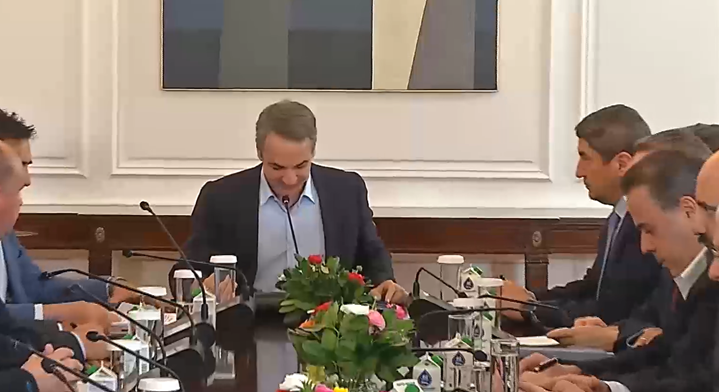 mitsotakis-me-agrotes-dromologithike-i-desmefsi-gia-chamilo-ilektriko-revma-chreiazontai-ameses-paremvaseis-stin-kap-vinteo-316586
