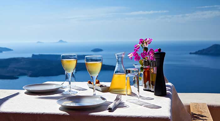 dynamiki-parousia-ton-oinon-pop-santorini-stis-simantikoteres-oinikes-diorganoseis-315986
