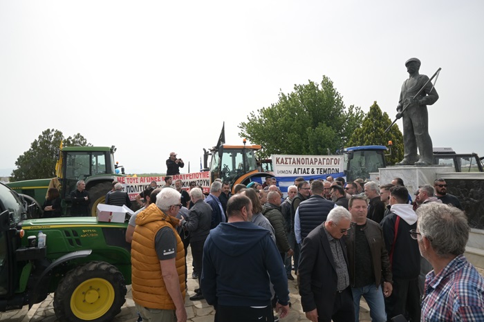 me-trakter-kai-syllalitirio-oi-agrotes-apetrepsan-ton-episimo-eortasmo-sto-kileler-317644