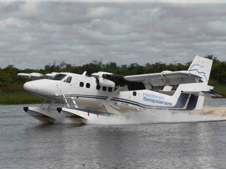 perifereia-notiou-aigaiou-hellenic-seaplanes-dimiourgia-54-neon-ydatinon-pedion-sto-aigaio-328741