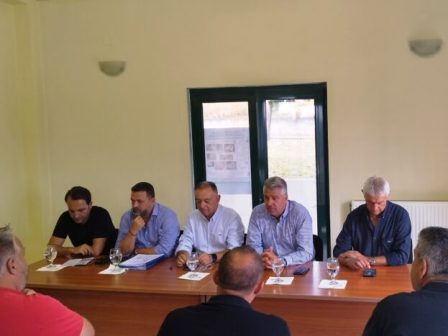 sto-sfageio-orestiadas-o-chr-kellas-zitise-afstiri-tirisi-ton-metron-prostasias-329871