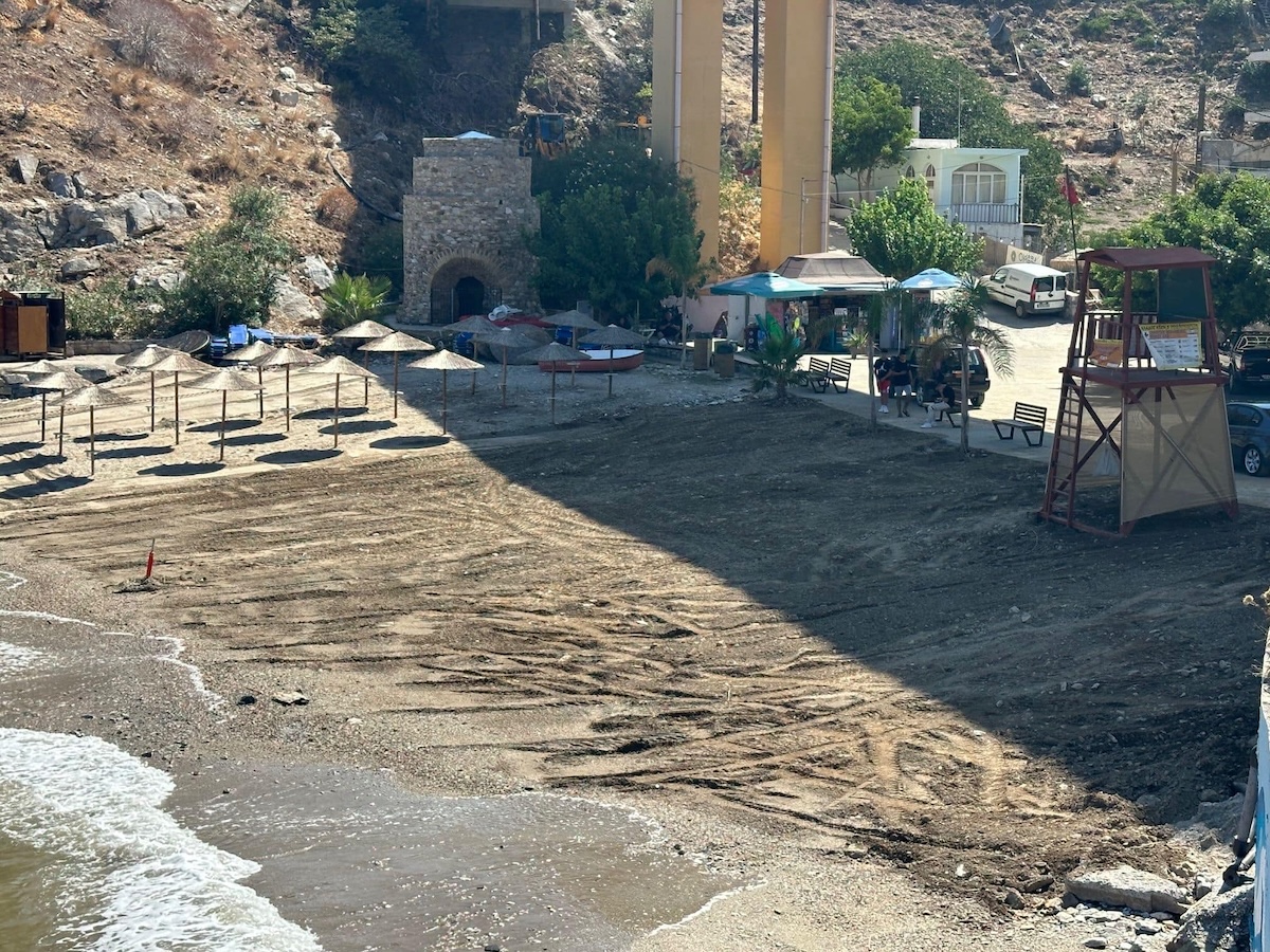 Συνεχίζονται οι εργασίες αποκατάστασης των ζημιών σε Παλαιόκαστρο και Λυγαριά Συνεχίζονται οι εργασίες αποκατάστασης των ζημιών σε Παλαιόκαστρο και Λυγαριά