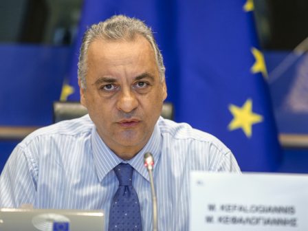 m-kefalogiannis-telos-stis-eisagoges-frouton-lachanikon-kai-sitiron-stin-ee-pou-periechoun-apagorevmena-fytofarmaka-332367