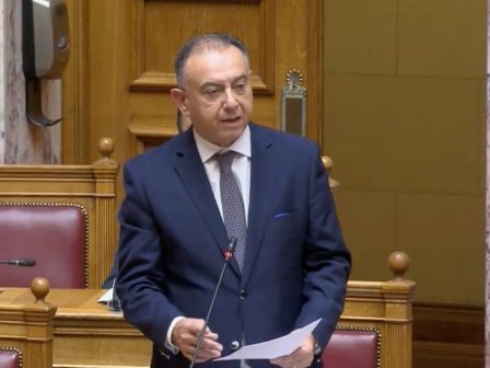 kellas-sti-vouli-afximenes-oi-apozimioseis-gia-tin-panoli-334951