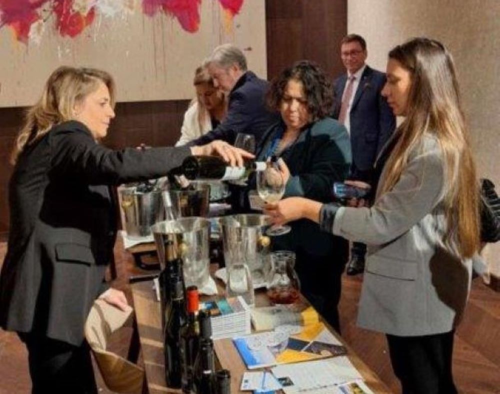 Η Περιφέρεια Κεντρικής Μακεδονίας προωθεί τον οινικό τουρισμό στο Βελιγράδι