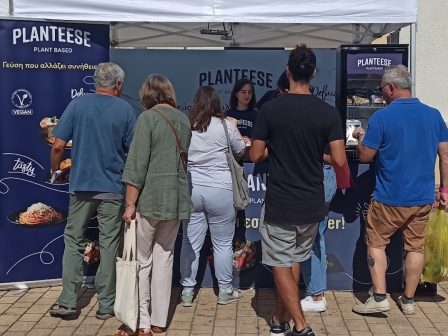 asimenios-chorigos-sto-vegan-life-festival-2024-ta-planteese-tis-optima-334472