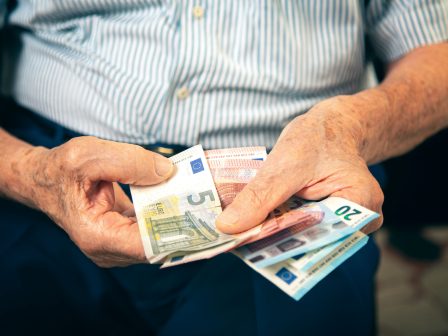 e-efka-pote-katavallontai-oi-syntaxeis-minos-dekemvriou-2024-337826