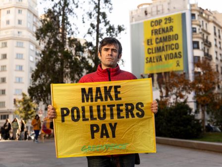 greenpeace-cop29-oi-igetes-prepei-na-adraxoun-ti-stigmi-gia-ti-chrimatodotisi-tis-klimatikis-drasis-338104