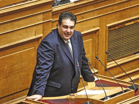 neos-eniaios-kodikas-aftodioikisis-erchetai-pliris-anatheorisi-tou-nomothetikou-plaisiou-gia-dimous-kai-perifereies-342313