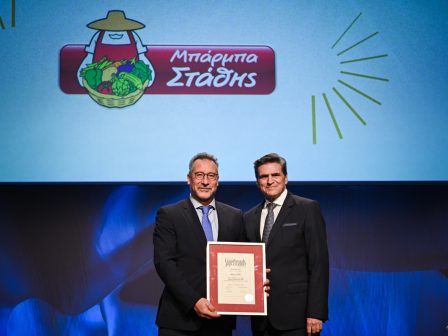 i-barba-stathis-diakrinetai-sta-superbrands-2024-340907