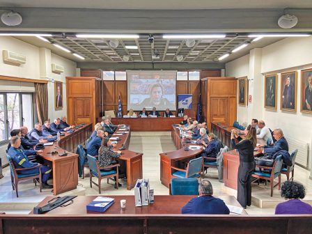 trikala-oi-treis-proteraiotites-tou-dimarchou-n-sakka-stin-epitropi-politikis-prostasias-tis-kede-342475