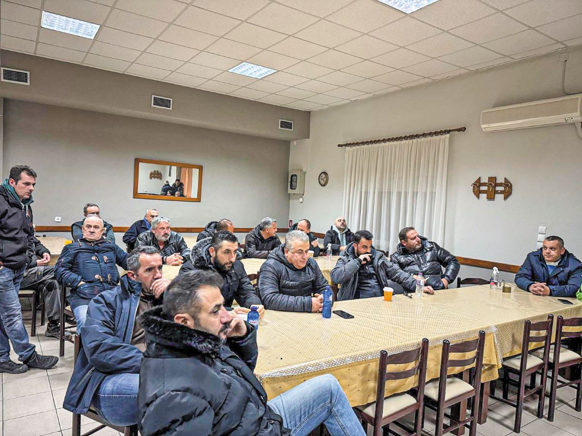 Ζητούν συνάντηση με την ηγεσία του ΥΠΑΑΤ και σχεδιάζουν κινητοποιήσεις οι αμυγδαλοπαραγωγοί του Νομού Λάρισας