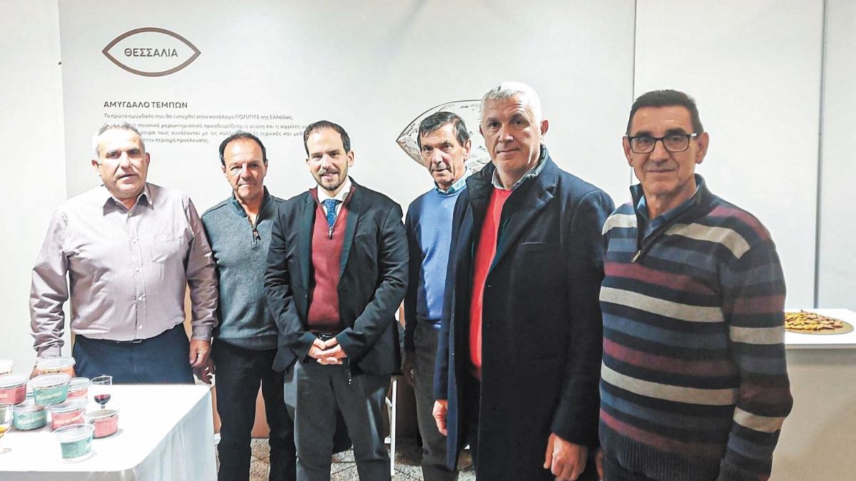 Η έκθεση προϊόντων ΠΟΠ-ΠΓΕ στην Αθήνα έδειξε τον δρόμο του συνεταιριστικού χωριού στον Κάμπο Η έκθεση προϊόντων ΠΟΠ-ΠΓΕ στην Αθήνα έδειξε τον δρόμο του συνεταιριστικού χωριού στον Κάμπο