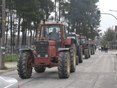 i-perifereia-thessalias-stirizei-ta-aitimata-ton-agroton-345554