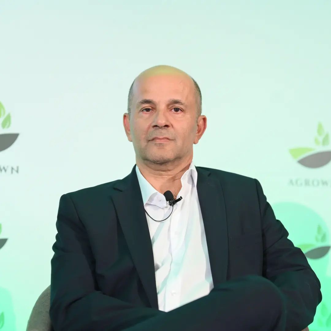 Αγροτική γη στην Ελλάδα, μια ιστορία 204 χρόνων Αγροτική γη στην Ελλάδα, μια ιστορία 204 χρόνων