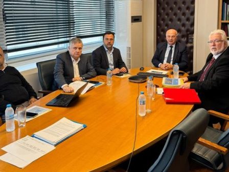 k-tsiaras-sto-epikentro-to-programma-ton-600-ekat-evro-gia-ta-megala-ardeftika-erga-350353