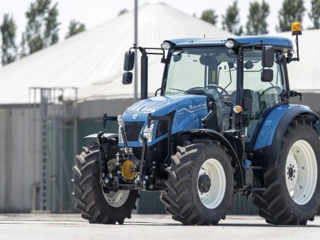 oi-10-logoi-pou-diaforopoioun-to-neo-trakter-t5s-tis-new-holland-353403