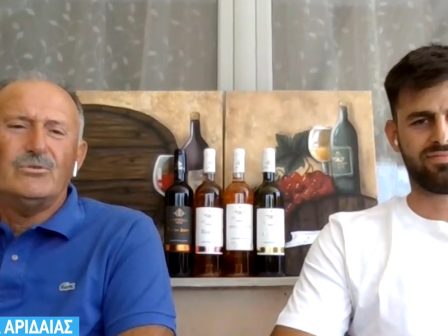 tasos-thomaidis-o-oinopoios-apo-tin-aridaia-pou-afise-ta-panepistimiaka-edrana-kai-to-basket-gia-chari-tou-krasiou-358237
