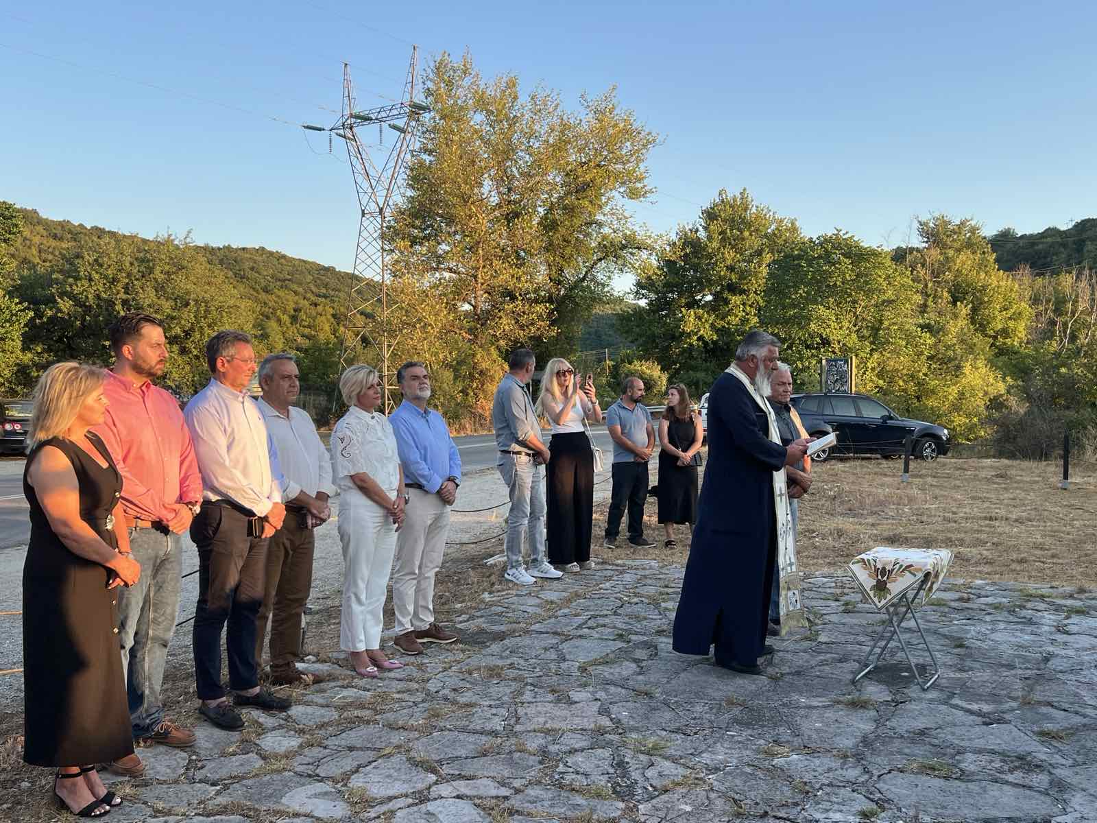 Τιμήθηκε η αγρότισσα στη Δημοτική Κοινότητα Καλοχωρίου Ζίτσας Τιμήθηκε η αγρότισσα στη Δημοτική Κοινότητα Καλοχωρίου Ζίτσας