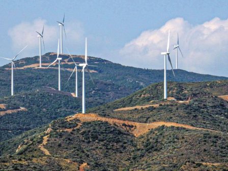 pagonei-i-egkatastasi-aiolikou-parkou-stin-palairo-aitoloakarnanias-361200