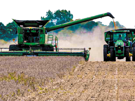 to-usda-akyronei-aifnidiastika-to-programma-energeiakon-epidotiseon-gia-amerikanous-agrotes-362670