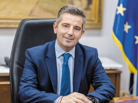 erchetai-6-kai-7-noemvriou-stin-ellada-o-epitropos-georgias-365985