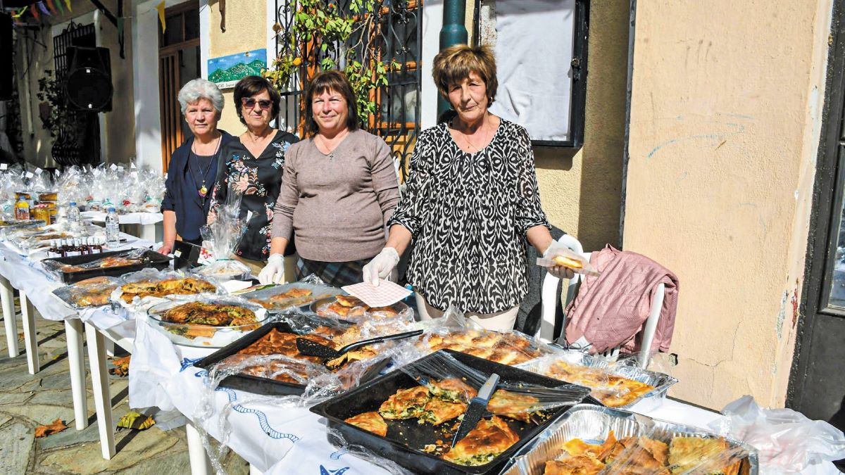 Πλήθος επισκεπτών γεύτηκε τα δώρα της γης του Μαυροβουνίου Πλήθος επισκεπτών γεύτηκε τα δώρα της γης του Μαυροβουνίου