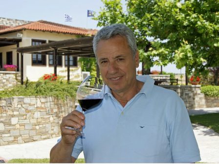 thessaloniki-to-pamak-anagorevei-ton-oinopoio-evangelo-gerovasileiou-epitimo-didaktora-366069