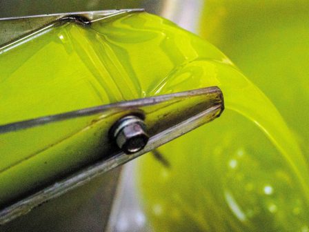 elaiolado-meiomeni-paragogi-kai-ebodia-apo-tis-prosvoles-368169