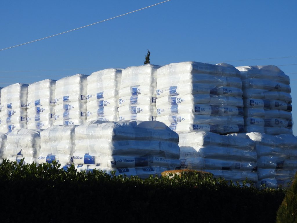 Σε ασφυξία η αγορά γεωργικών εφοδίων Σε ασφυξία η αγορά γεωργικών εφοδίων